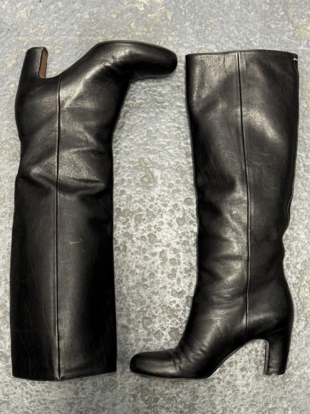 MAISON MARGIELA BLACK LEATHER KNEE HIGH BOOTS